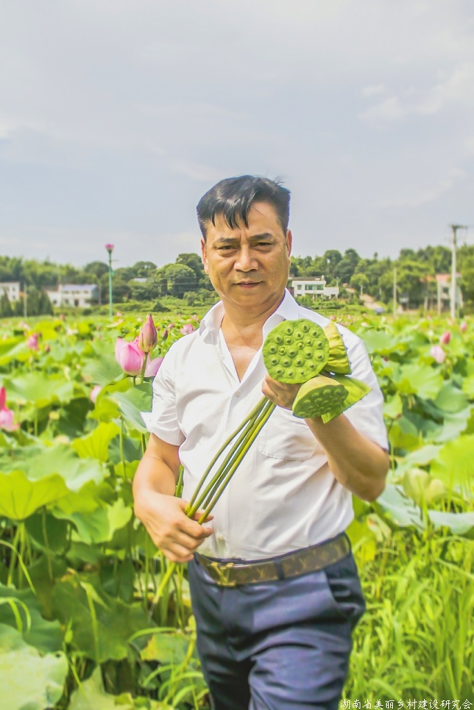 他恰似天马山下聚水成流的“一湾清水” ——访“湖南省最美新乡贤”胡孝阳