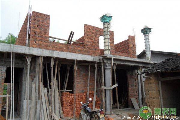 购买农村自建房合法吗？